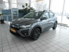 Hier klicken, um weitere Details zu diesem Fahrzeugangebot anzuzeigen.